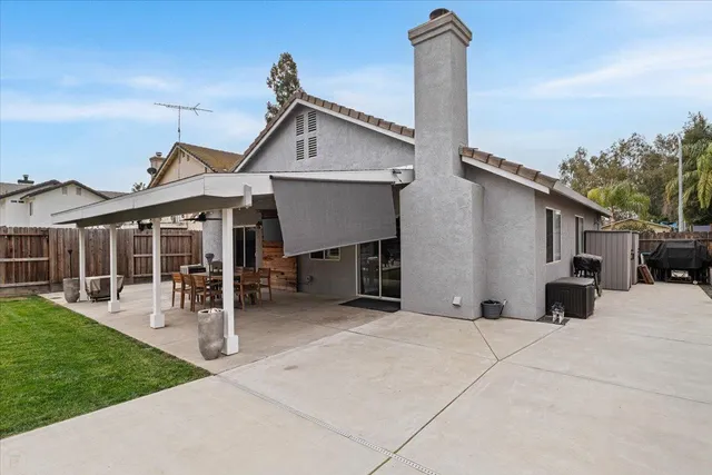 $485,000 | 6066 Creek Bend Drive, Riverbank, CA 95367