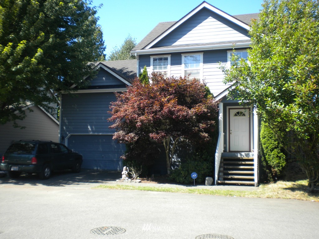 1639 Monroe Avenue Northeast Renton, WA 98056 - Photo 1 of 14 Gallery Image 1