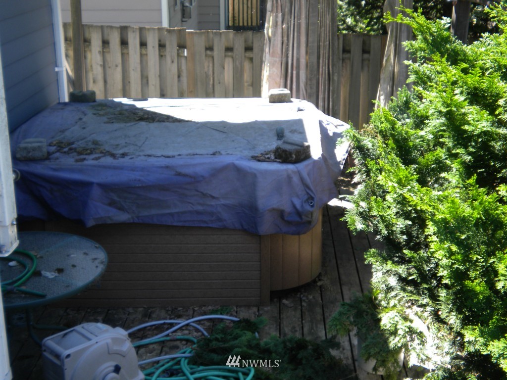 1639 Monroe Avenue Northeast Renton, WA 98056 - Photo 13 of 14 Gallery Image 13