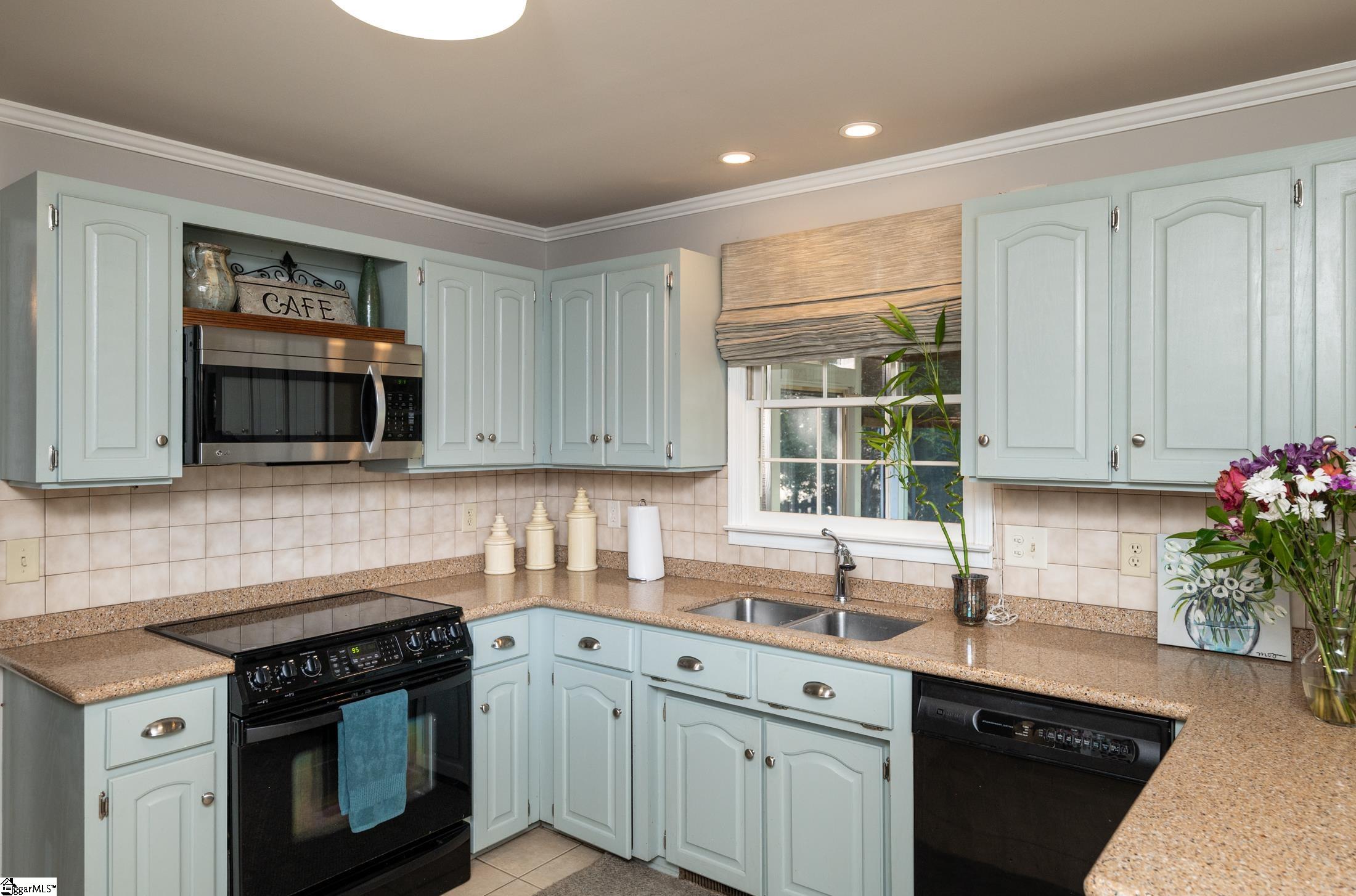 126 Keswick Trail Simpsonville, SC 29681 - Photo 11 of 36 Gallery Image 11