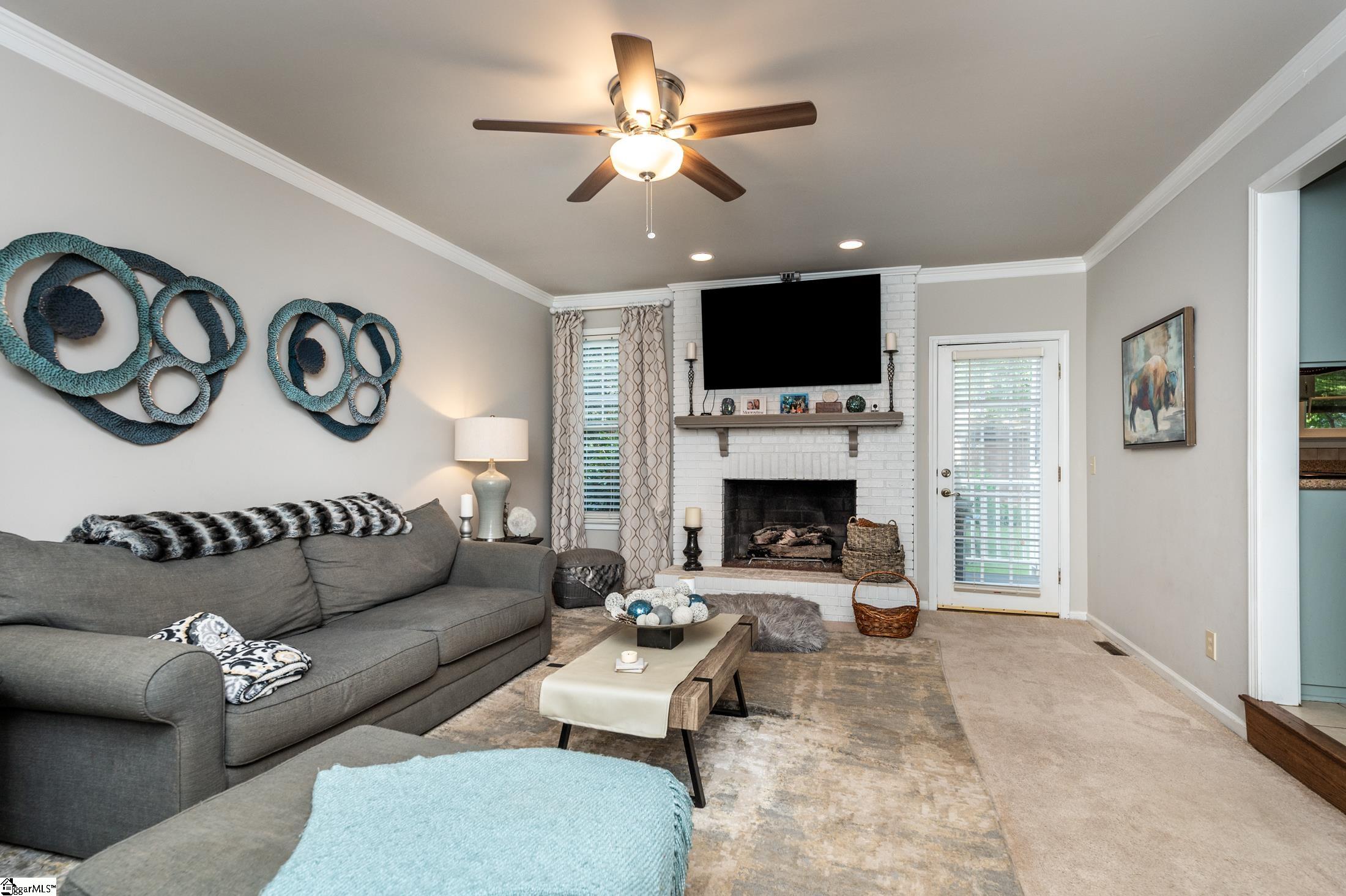 126 Keswick Trail Simpsonville, SC 29681 - Photo 4 of 36 Gallery Image 4