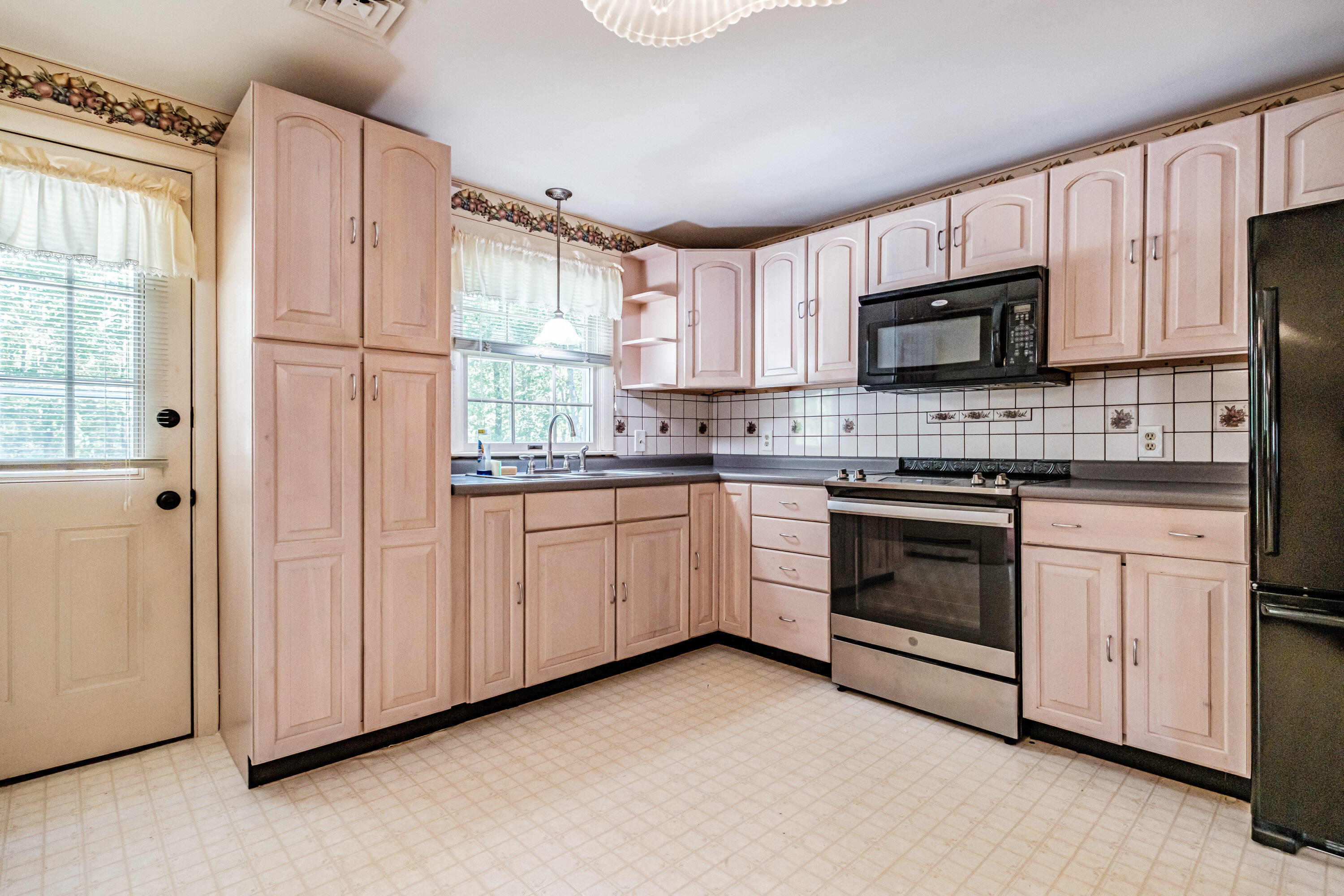 285 Duck Pond Road Westbrook, ME 04092 - Photo 12 of 42 20250904gp-62026