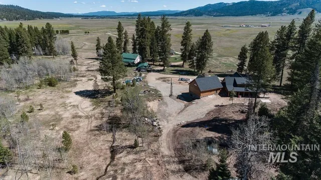 $3,199,900 | 31-33 Bacon Creek Road, Cascade, ID 83611
