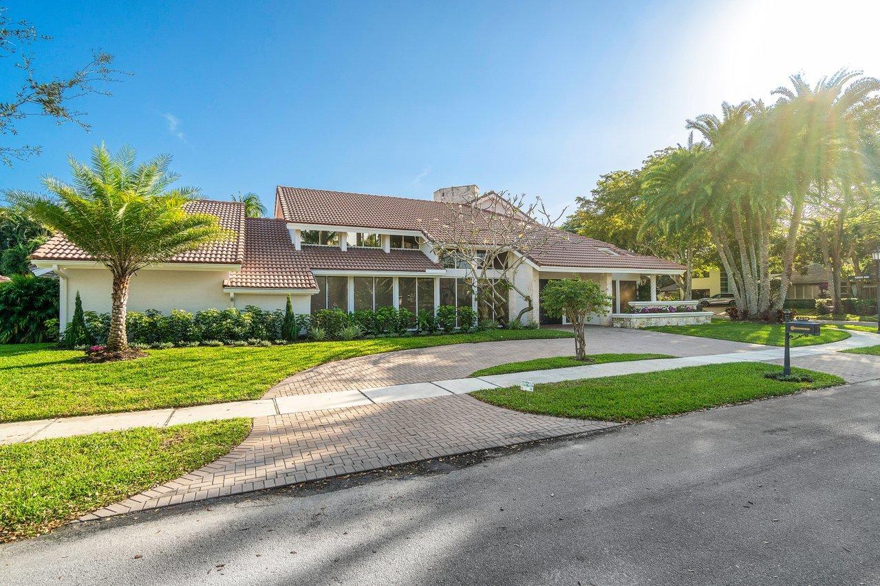 002-3270SaintJamesDrive-BocaRaton-FL-334