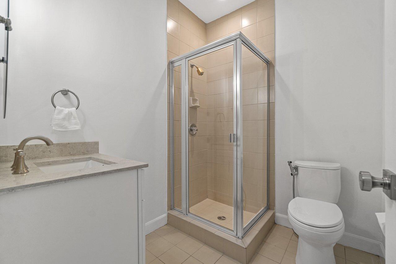 3270 St James Drive Boca Raton, FL 33434 - Photo 20 of 57 027-3270SaintJamesDrive-BocaRaton-FL-334