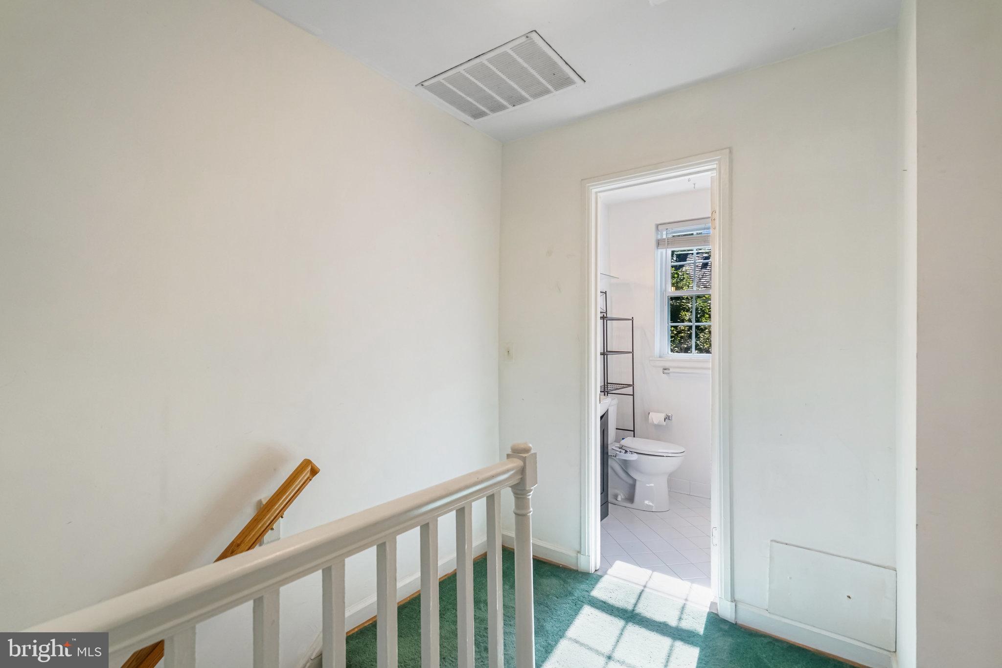 2836 South Abingdon Street Arlington, VA 22206 - Photo 15 of 34