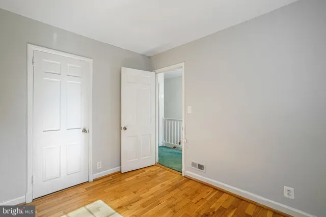 $2,800 | 2836 South Abingdon Street, Arlington, VA 22206