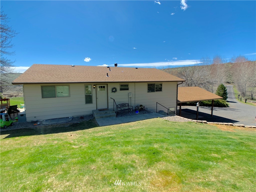 17109 Johnson Road Northwest Ephrata, WA 98823 - Photo 2 of 21 Gallery Image 2
