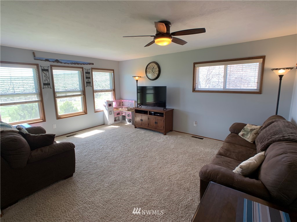 17109 Johnson Road Northwest Ephrata, WA 98823 - Photo 9 of 21 Gallery Image 9