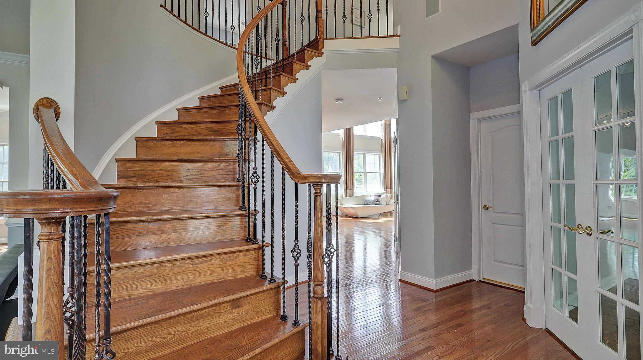 11303 Marlboro Ridge Road Upper Marlboro, MD 20772 - Photo 15 of 51 Foyer to office