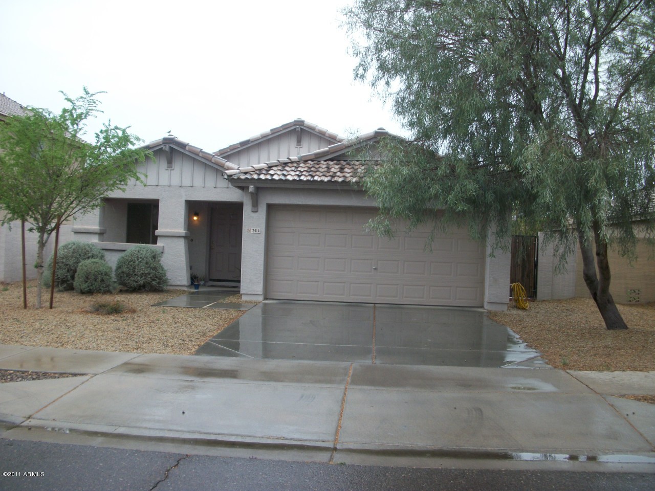 2414 West Apollo Road Phoenix, AZ 85041 - Photo 1 of 8 Great neighborhood!