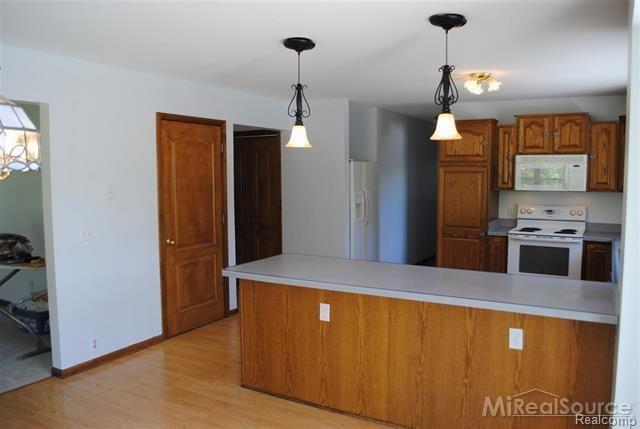 6183 Short Cut Road Marine City, MI 48039 - Photo 9 of 32 9.JPG