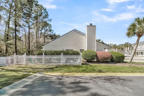 $1,950 | 1315 Island Club Drive, Unit A, Charleston, SC 29492