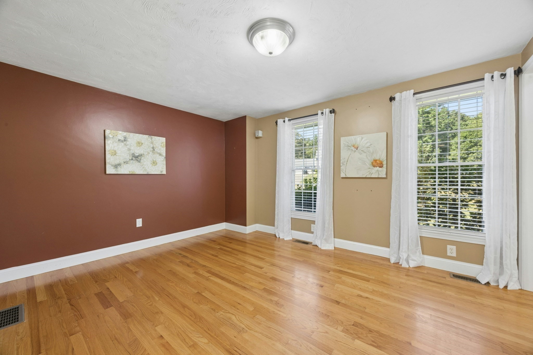 9 Cameron Drive Rutland, MA 01543 - Photo 11 of 33 Gallery Image 11