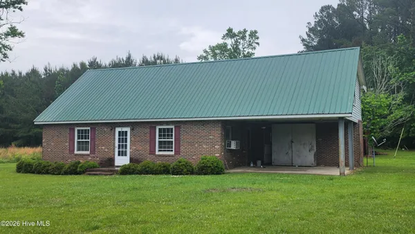 $291,000 | 581 Hallsboro Road, Clarkton, NC 28433