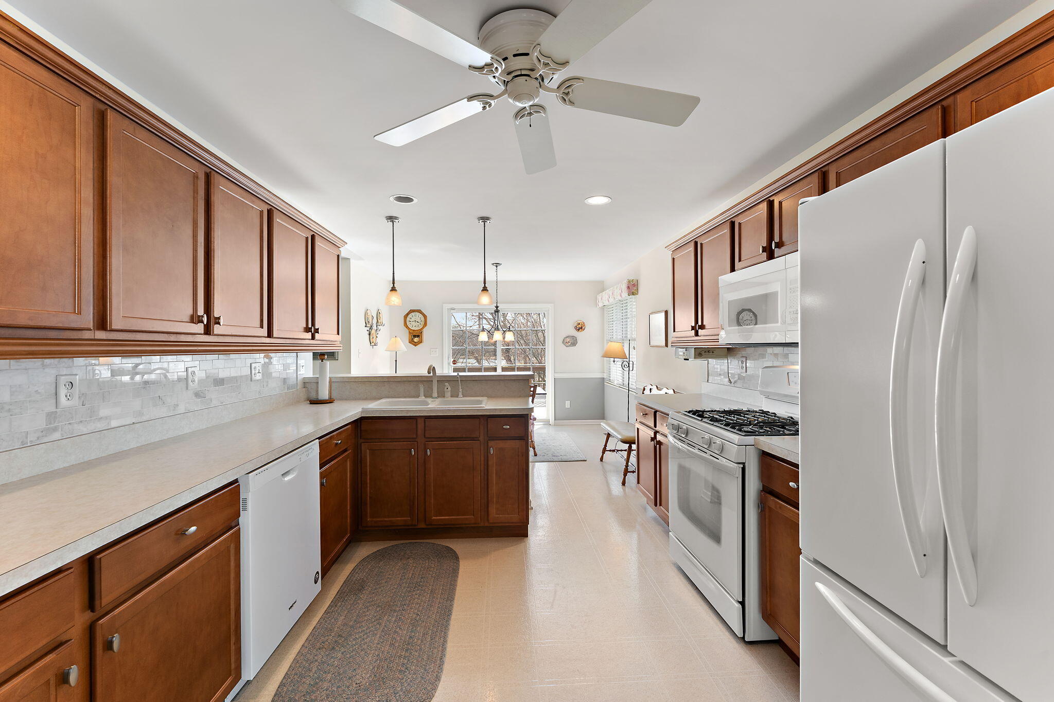 10877 Mathias Drive St. John, IN 46373 - Photo 8 of 27 2048x1365