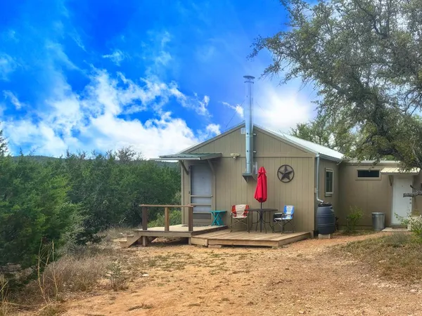 $175,000 | 889 Cr 417 Camp, Camp Wood, TX 78833