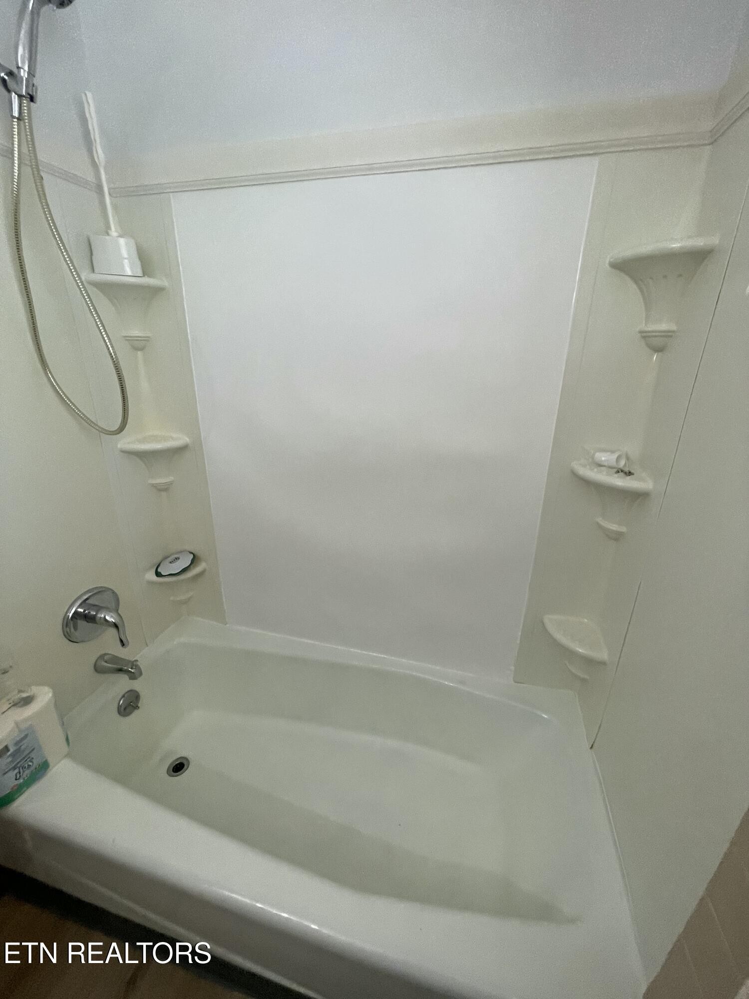 187191 Tacoma Road Oak Ridge, TN 37830 - Photo 21 of 60 Gallery Image 21