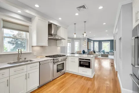 $1,060,000 | 54 Marathon Street, Unit 1, Arlington, MA 02474