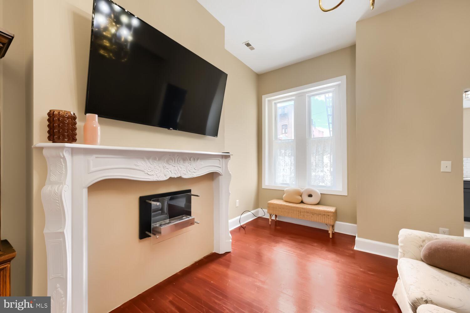 11 West Biddle Street, Unit 11B Baltimore, MD 21201 - Photo 9 of 17