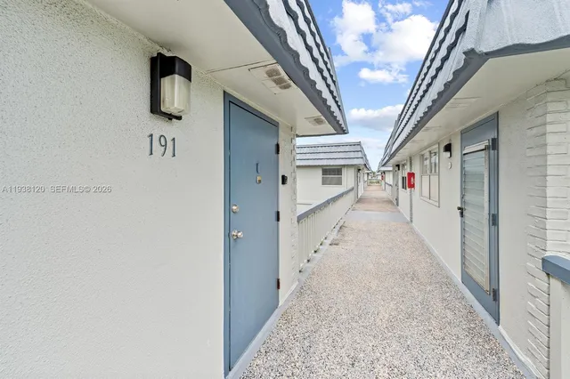 $1,500 | 191 Tuscany Lane, Unit 191, Delray Beach, FL 33446