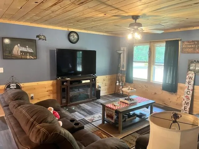 $599,000 | 5683 Tyndal Road, Branch, MI 49402