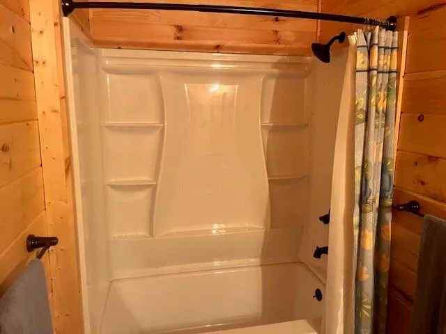 $599,000 | 5683 Tyndal Road, Branch, MI 49402