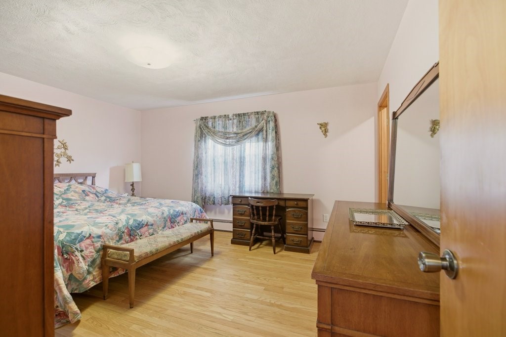 8 Wabasso Terrace Middletown, RI 02842 - Photo 23 of 41 Bedroom