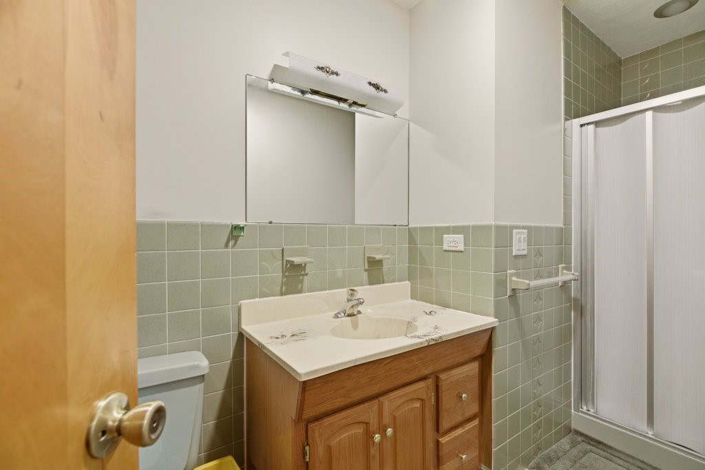 8 Wabasso Terrace Middletown, RI 02842 - Photo 25 of 41 Bath