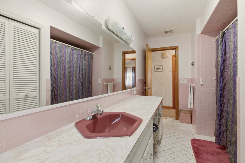 8 Wabasso Terrace Middletown, RI 02842 - Photo 30 of 41 Bath