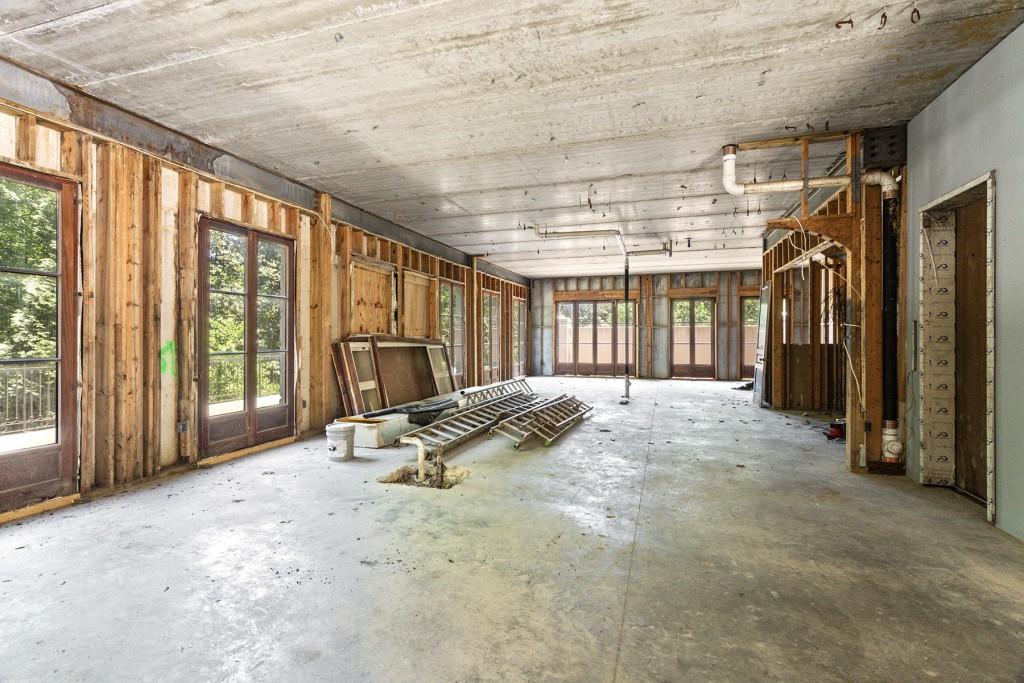 2288 Peachtree Road Northwest, Unit 13 Atlanta, GA 30309 - Photo 31 of 52 Gallery Image 31