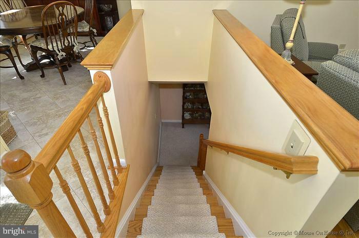 4103 Fogel Lane Silver Spring, MD 20906 - Photo 11 of 28 Interior (General)