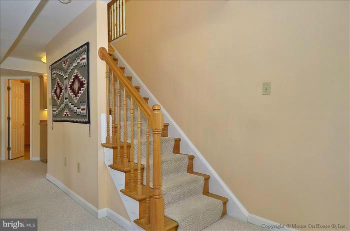 4103 Fogel Lane Silver Spring, MD 20906 - Photo 12 of 28 Family Room