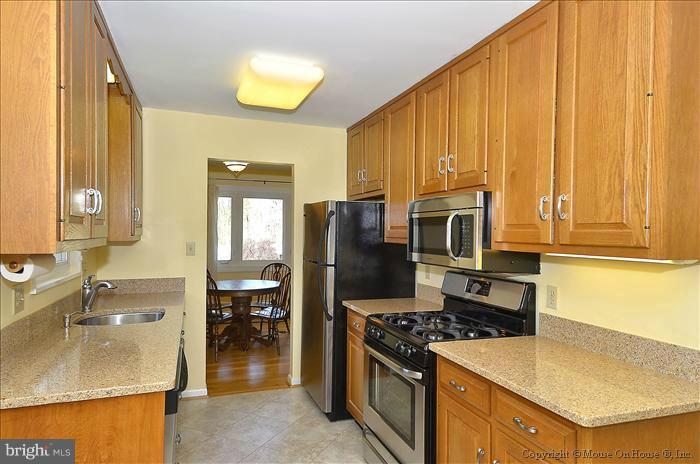 4103 Fogel Lane Silver Spring, MD 20906 - Photo 18 of 28 Kitchen
