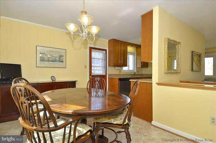 4103 Fogel Lane Silver Spring, MD 20906 - Photo 25 of 28 Dining Room