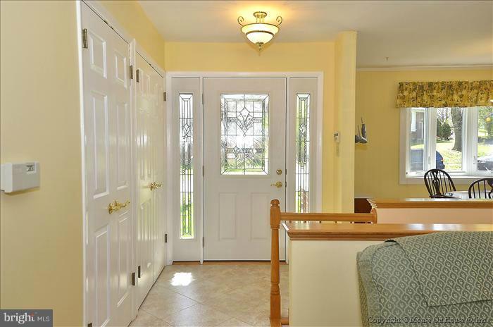 4103 Fogel Lane Silver Spring, MD 20906 - Photo 10 of 28 Interior (General)