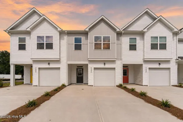 $289,990 | 7122 Fisk Drive Northeast, Unit 93, Leland, NC 28451