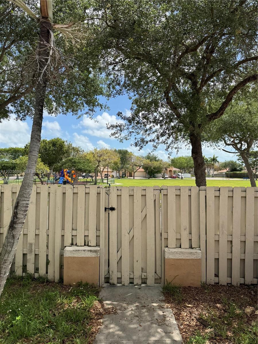23764 Southwest 109th Avenue Homestead, FL 33032 - Photo 9 of 14