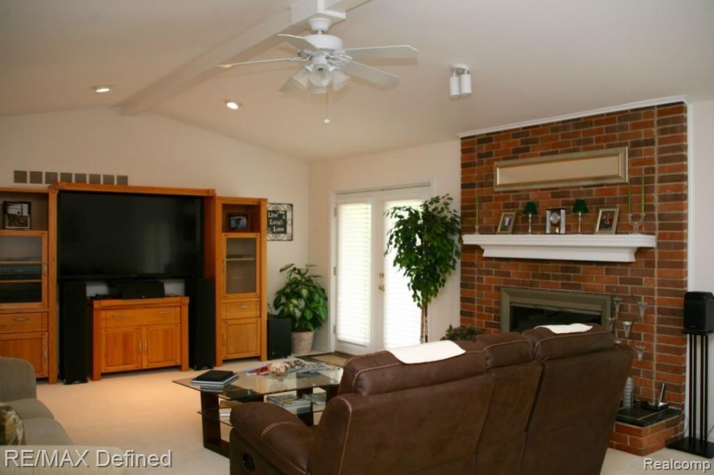 2376 Norton Road Rochester, MI 48307 - Photo 13 of 25 thumb_IMG_1396_1024.jpg