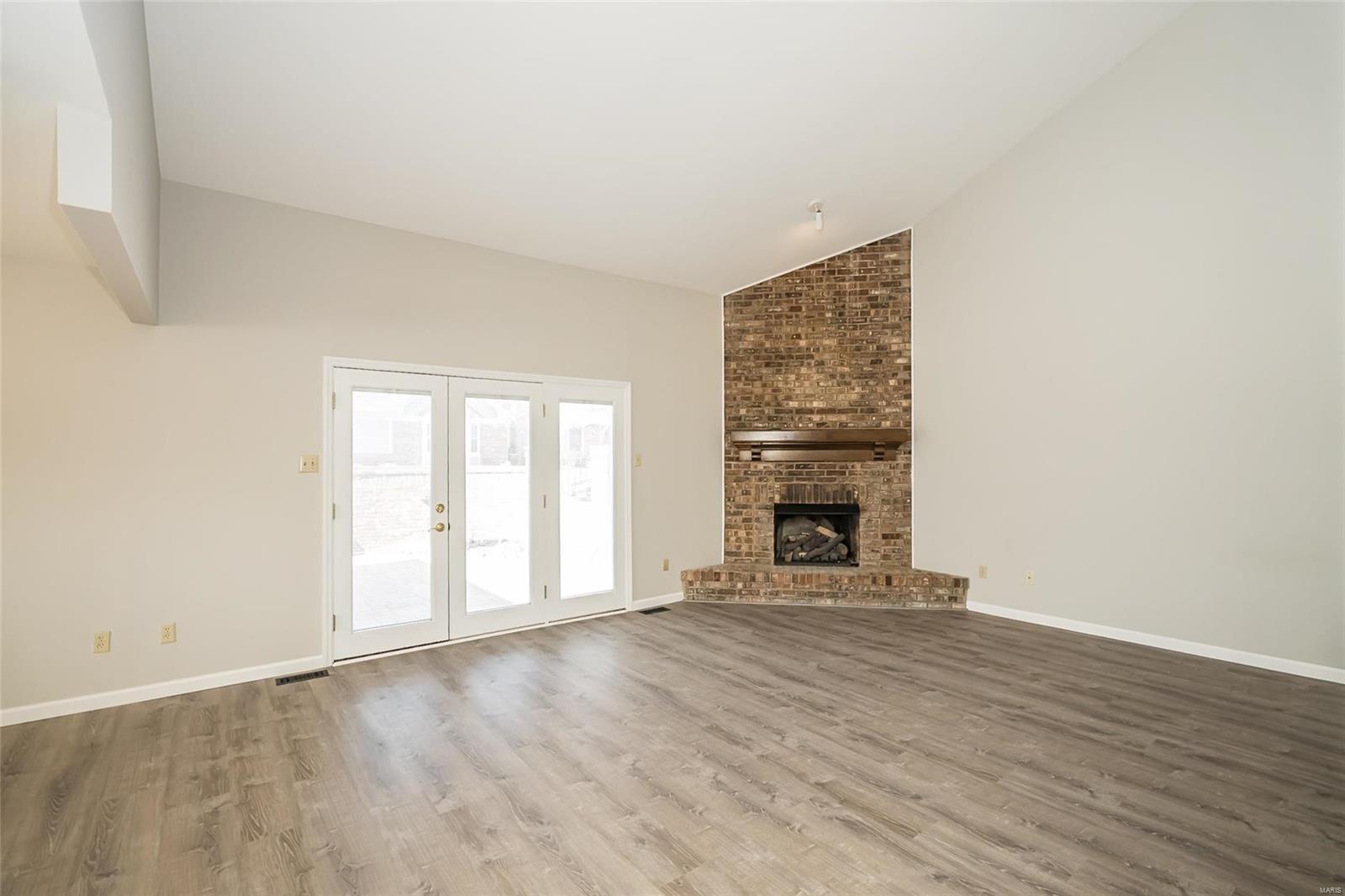 15707 Potter Ridge Drive Chesterfield, MO 63017 - Photo 12 of 42 Gallery Image 12