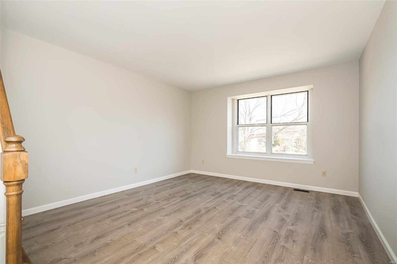 15707 Potter Ridge Drive Chesterfield, MO 63017 - Photo 5 of 42 Gallery Image 5