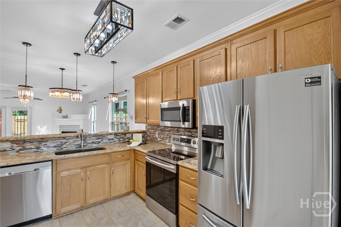 119 Pine View Crossing Pooler, GA 31322 - Photo 8 of 45 Kitchen, all stainless appliances