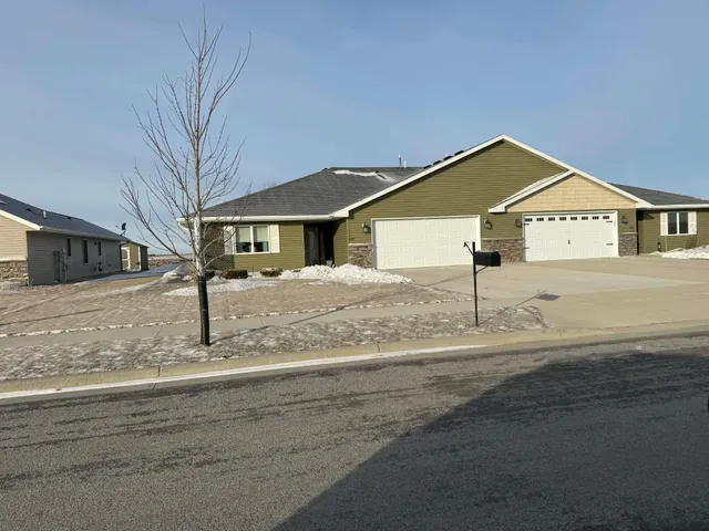 $399,900 | 669 Waraju Avenue, New Ulm, MN 56073