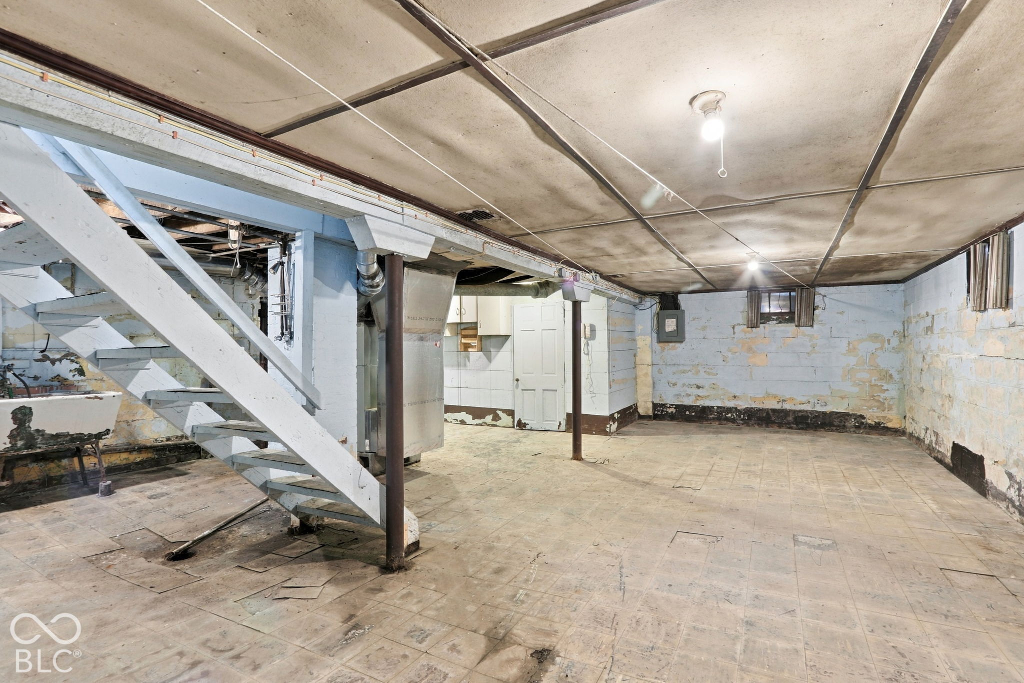 4541 Brookville Road Indianapolis, IN 46201 - Photo 30 of 35 Gallery Image 30
