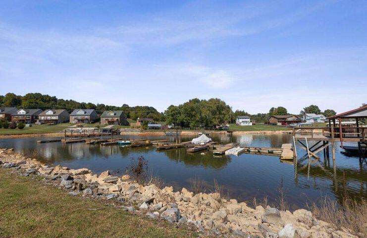 780 Hamilton Road, Unit C4 Blountville, TN 37617 - Photo 14 of 15 hamilton lake