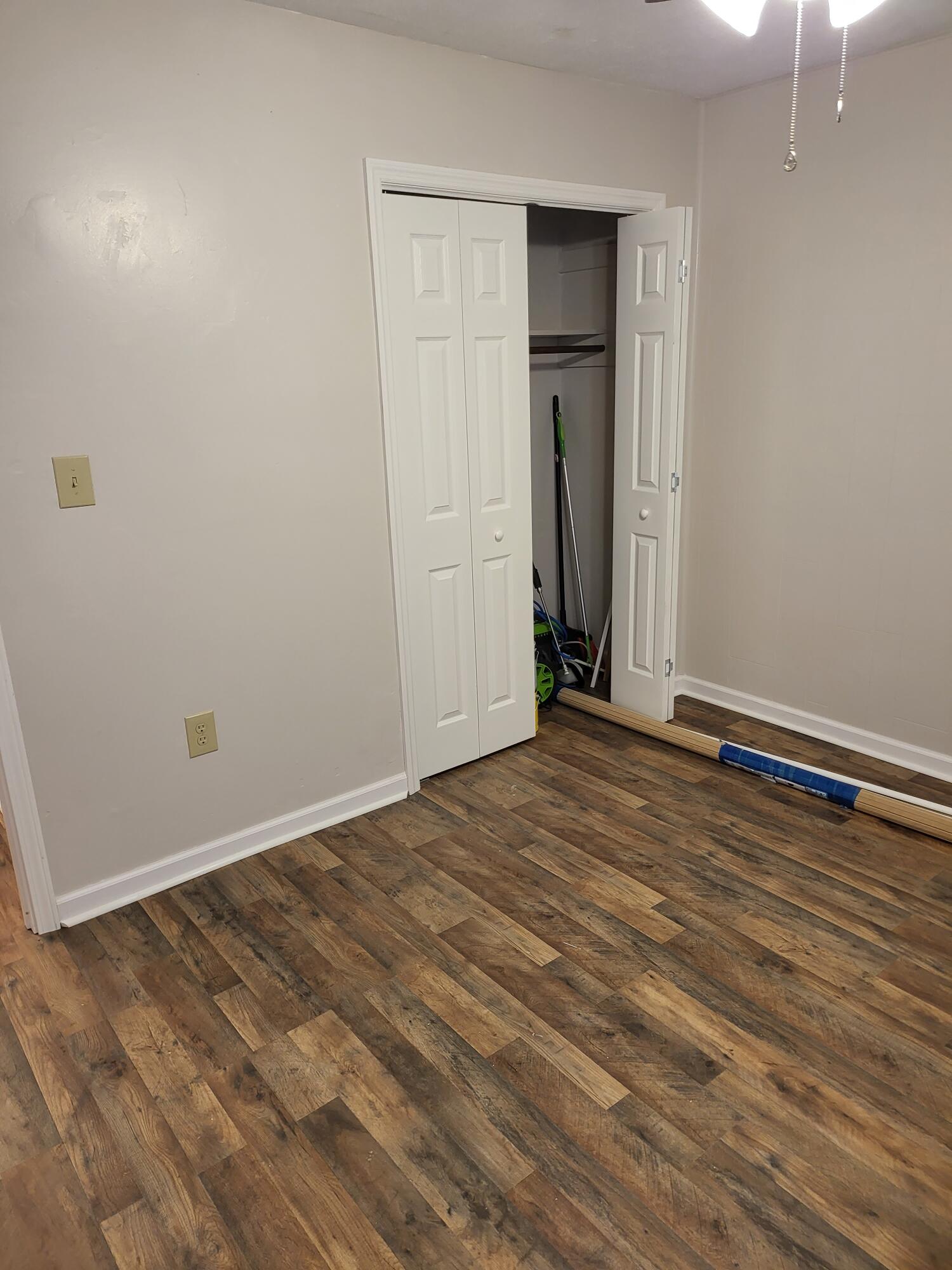 780 Hamilton Road, Unit C4 Blountville, TN 37617 - Photo 6 of 15 hamilton down stairs br