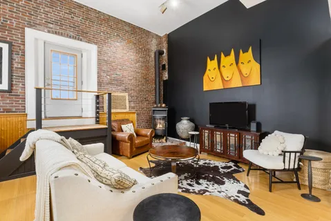 $819,000 | 348 Maplewood Avenue, Unit 4, Portsmouth, NH 03801