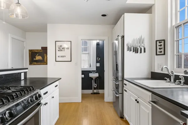 $819,000 | 348 Maplewood Avenue, Unit 4, Portsmouth, NH 03801