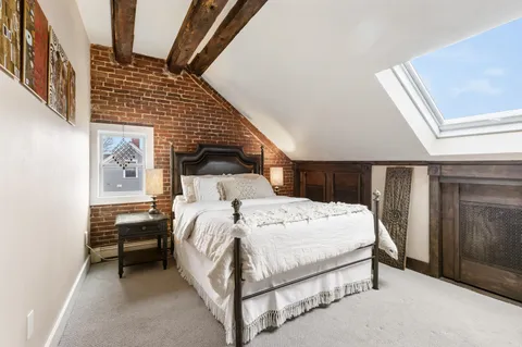 $819,000 | 348 Maplewood Avenue, Unit 4, Portsmouth, NH 03801