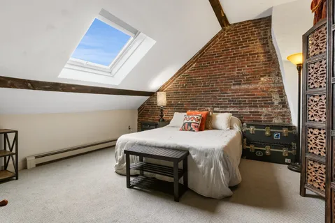 $819,000 | 348 Maplewood Avenue, Unit 4, Portsmouth, NH 03801